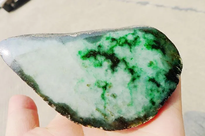 Natural Jade Rough Jadeite Raw (848g,10.7X9.5X4.9cm)