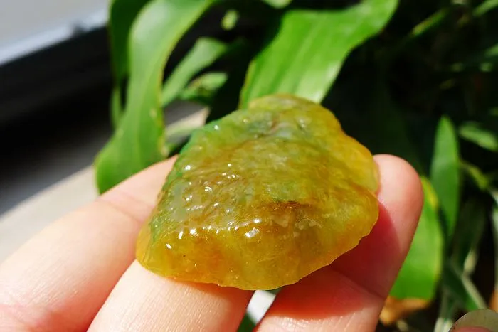 Natural Jade Rough Jadeite Raw 88g