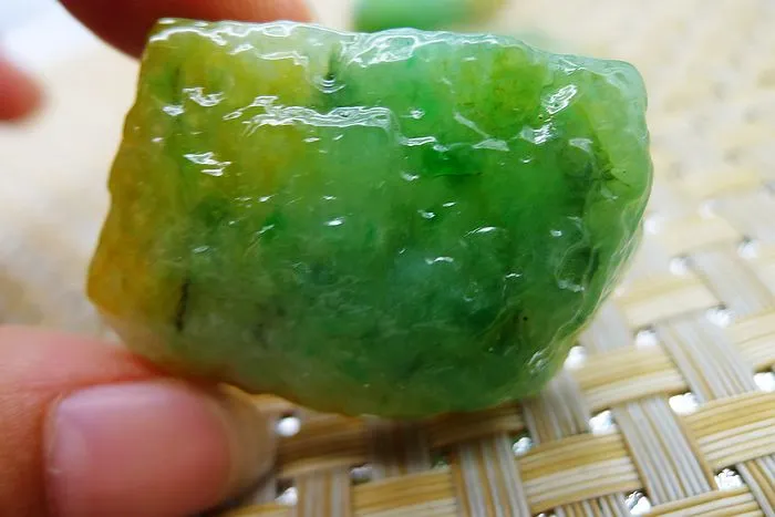 Natural Jade Rough Jadeite Raw 88g