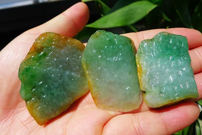 Natural Jade Rough Jadeite Raw 88g