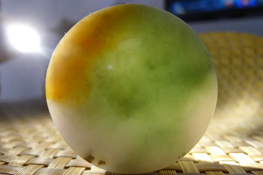 Natural Jade Rough Jadeite Raw (99g,4.8X4.8X1.65cm)