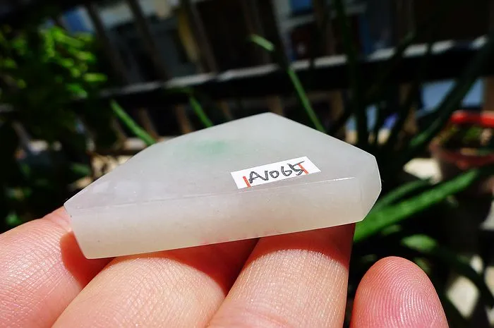 Natural Jade Rough Jadeite Raw S-(30g,4.2X3.7X0.8cm)