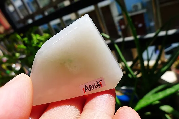 Natural Jade Rough Jadeite Raw S-(30g,4.2X3.7X0.8cm)