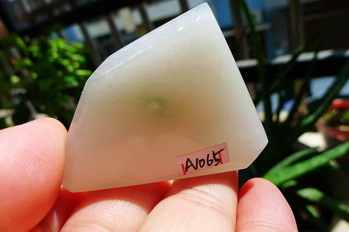 Natural Jade Rough Jadeite Raw S-(30g,4.2X3.7X0.8cm)