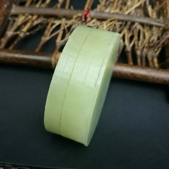 Natural Kunlun Jade Rough Nephrite Raw (105g,4.5X5.3X1.9cm)