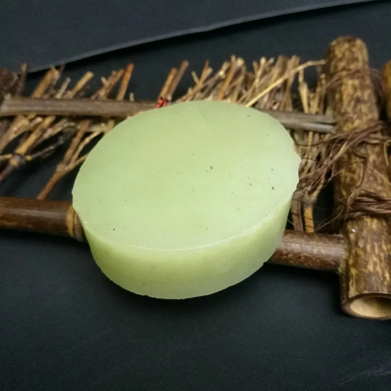 Natural Kunlun Jade Rough Nephrite Raw (105g,4.5X5.3X1.9cm)