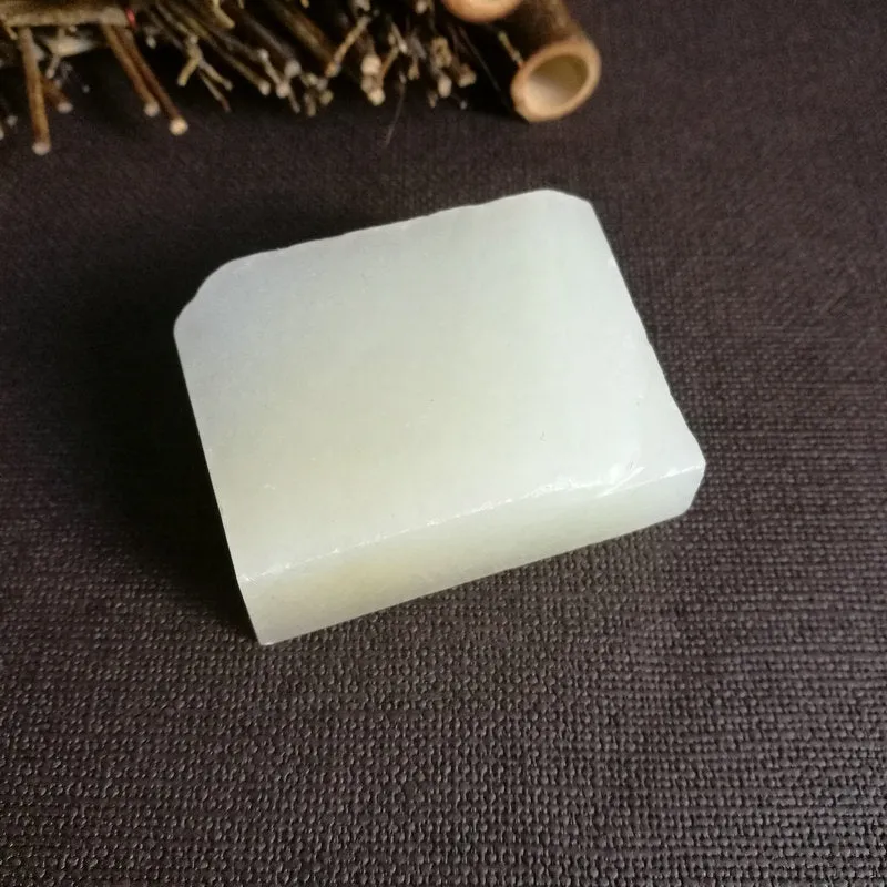 Natural Kunlun Jade Rough Nephrite Raw (116g,5.4X3.5X2.5cm)