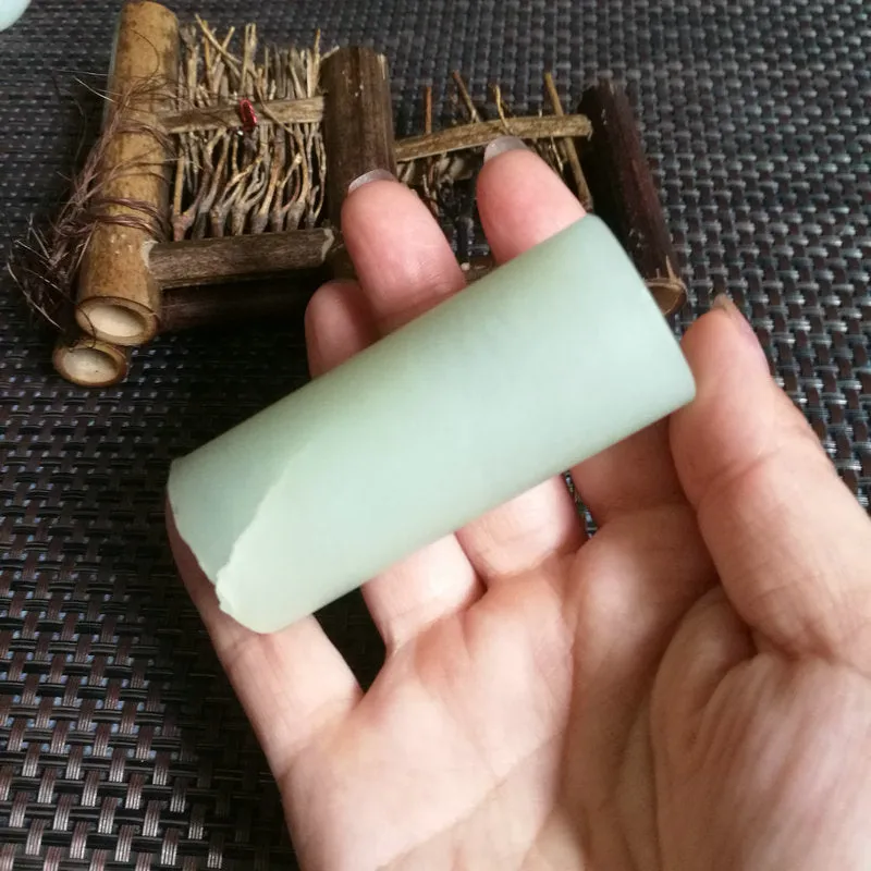 Natural Kunlun Jade Rough Nephrite Raw (129g,6.9X2.9cm)