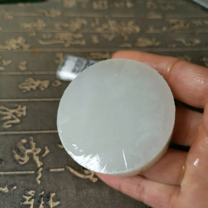 Natural Kunlun Jade Rough Nephrite Raw (139g, 5.5X5.5X2cm)