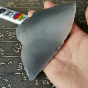 Natural Kunlun Jade Rough Nephrite Raw (145g, 11X5X1.5cm)