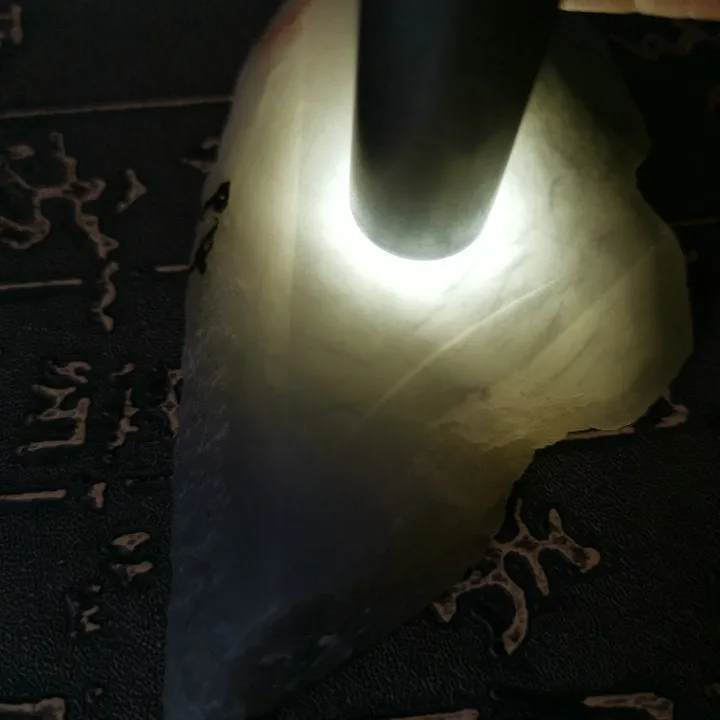 Natural Kunlun Jade Rough Nephrite Raw (145g, 11X5X1.5cm)