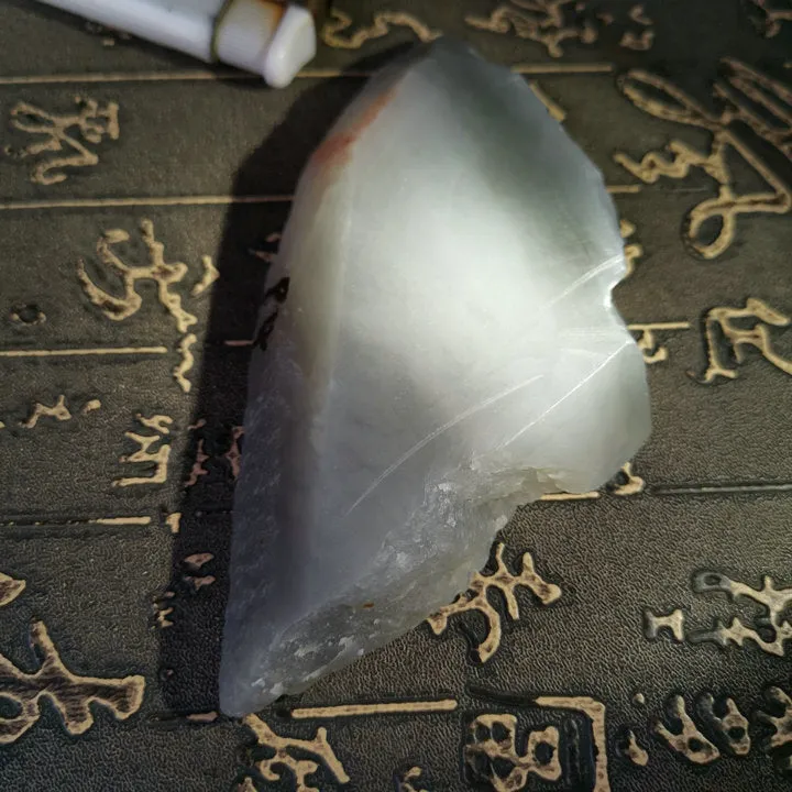 Natural Kunlun Jade Rough Nephrite Raw (145g, 11X5X1.5cm)