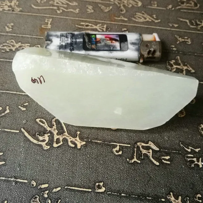 Natural Kunlun Jade Rough Nephrite Raw (177g, 9.9X3.5X3.3cm)