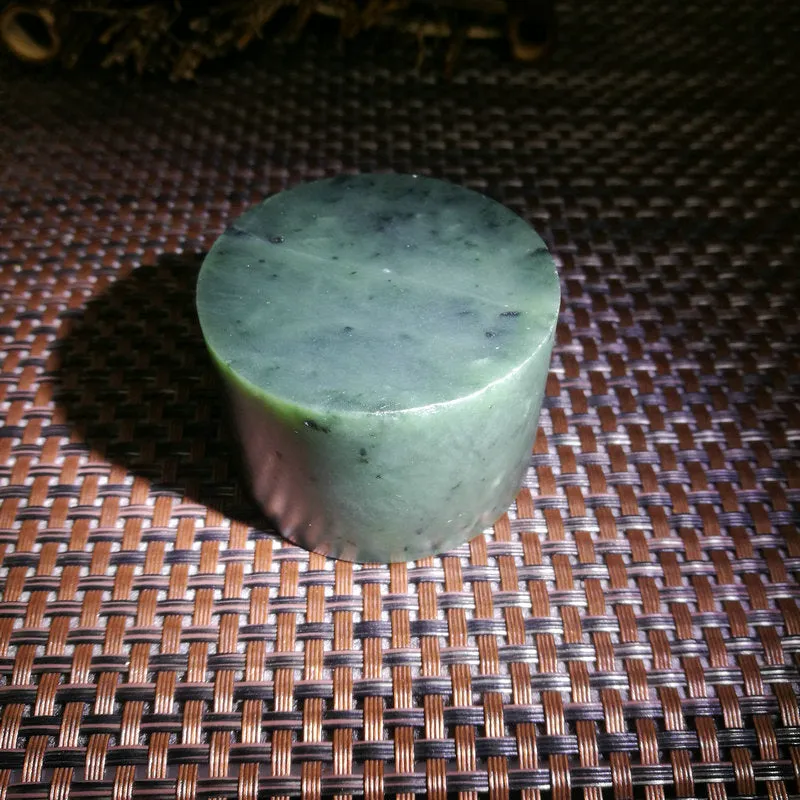 Natural Kunlun Jade Rough Nephrite Raw (205g,5X3.5cm)