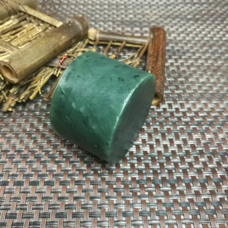 Natural Kunlun Jade Rough Nephrite Raw (205g,5X3.5cm)