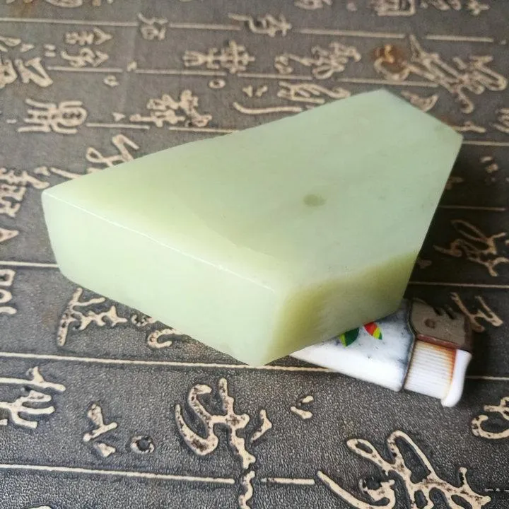 Natural Kunlun Jade Rough Nephrite Raw (282g, 9.5X5X2.5cm)