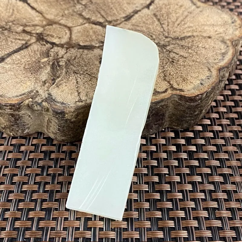 Natural Kunlun Jade Rough Nephrite Raw (32g,7.2X2X0.7cm)