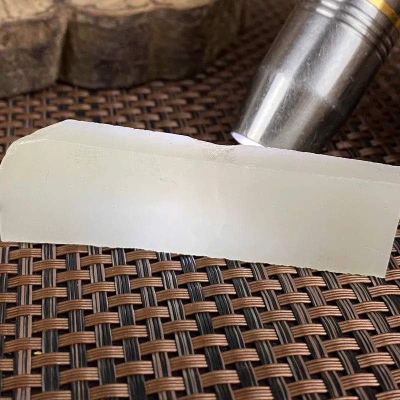 Natural Kunlun Jade Rough Nephrite Raw (32g,7.2X2X0.7cm)