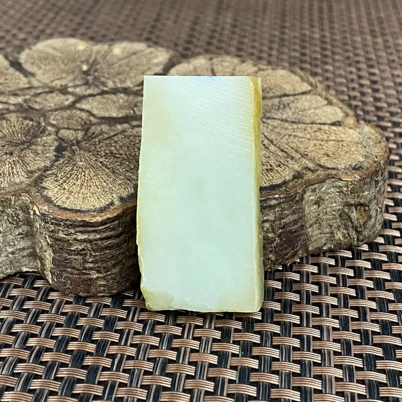 Natural Kunlun Jade Rough Nephrite Raw (44g,4.9X2.4X1.2cm)