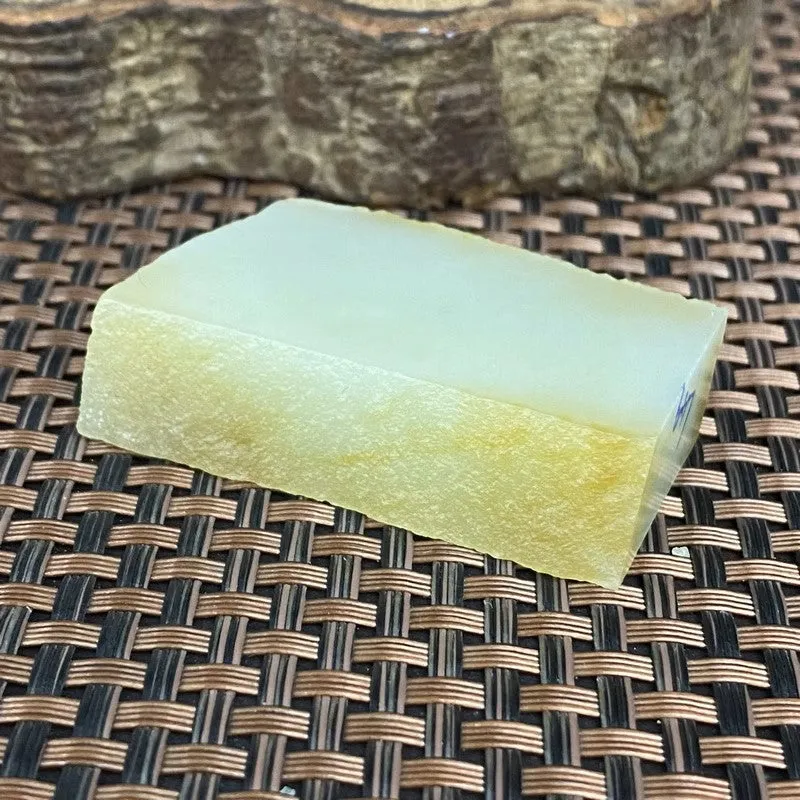 Natural Kunlun Jade Rough Nephrite Raw (44g,4.9X2.4X1.2cm)