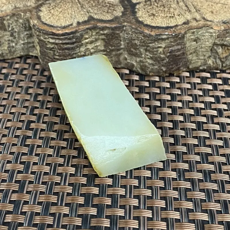 Natural Kunlun Jade Rough Nephrite Raw (44g,4.9X2.4X1.2cm)