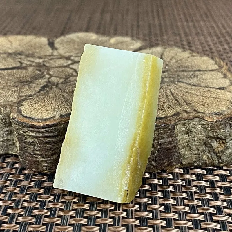 Natural Kunlun Jade Rough Nephrite Raw (44g,4.9X2.4X1.2cm)