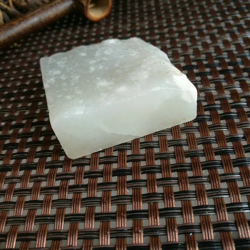 Natural Kunlun Jade Rough Nephrite Raw (58g, 4X4X0.9cm)