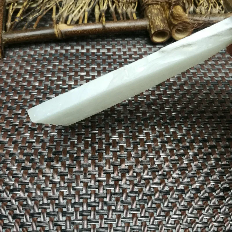 Natural Kunlun Jade Rough Nephrite Raw (69g,10.5X5X0.5cm)