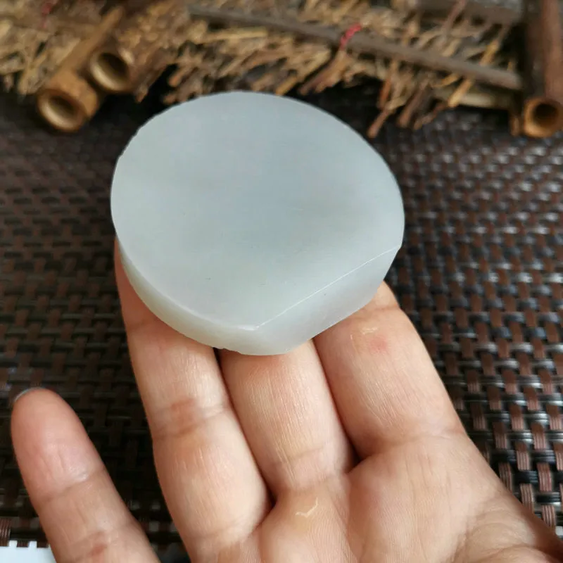 Natural Kunlun Jade Rough Nephrite Raw (69g,5.3X1.1cm)