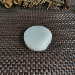 Natural Kunlun Jade Rough Nephrite Raw (69g,5.3X1.1cm)