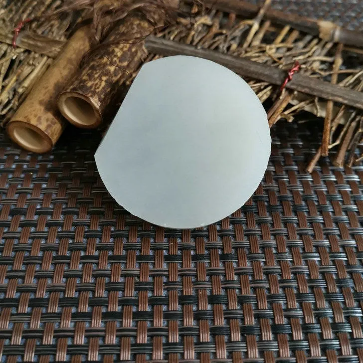 Natural Kunlun Jade Rough Nephrite Raw (69g,5.3X1.1cm)