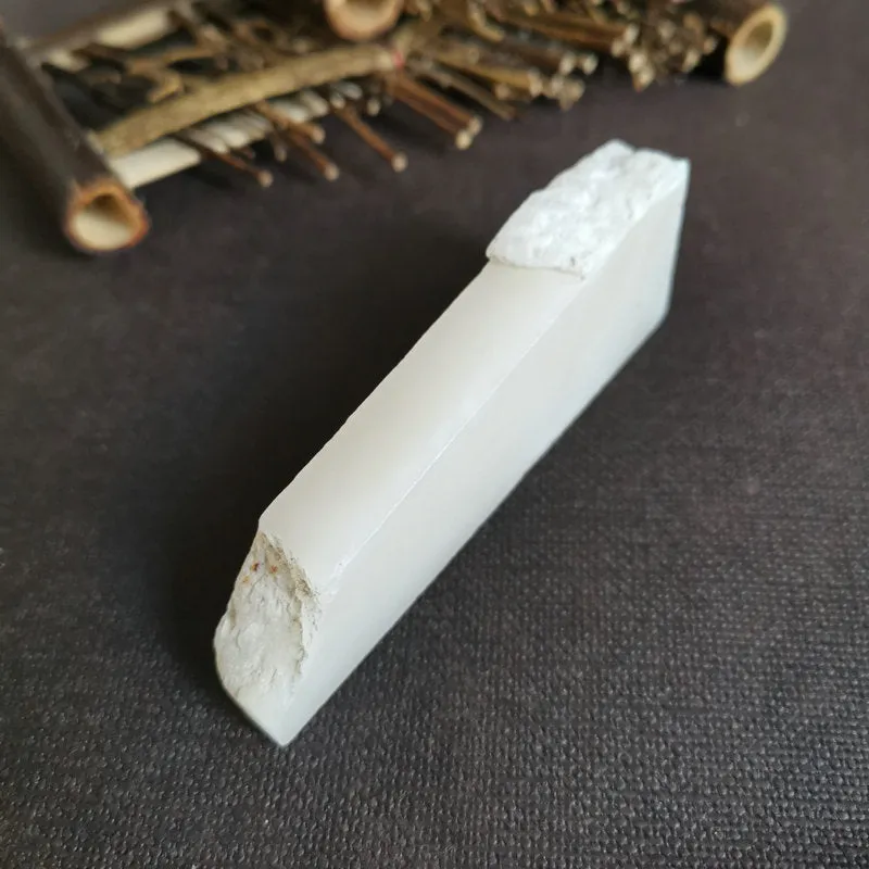 Natural Kunlun Jade Rough Nephrite Raw (78g,8.7X3X2.4cm)