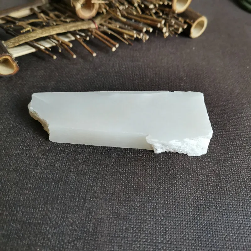 Natural Kunlun Jade Rough Nephrite Raw (78g,8.7X3X2.4cm)