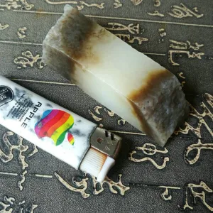 Natural Siberian Jade Rough Nephrite Raw (133g, 9X2.7X2.1cm)