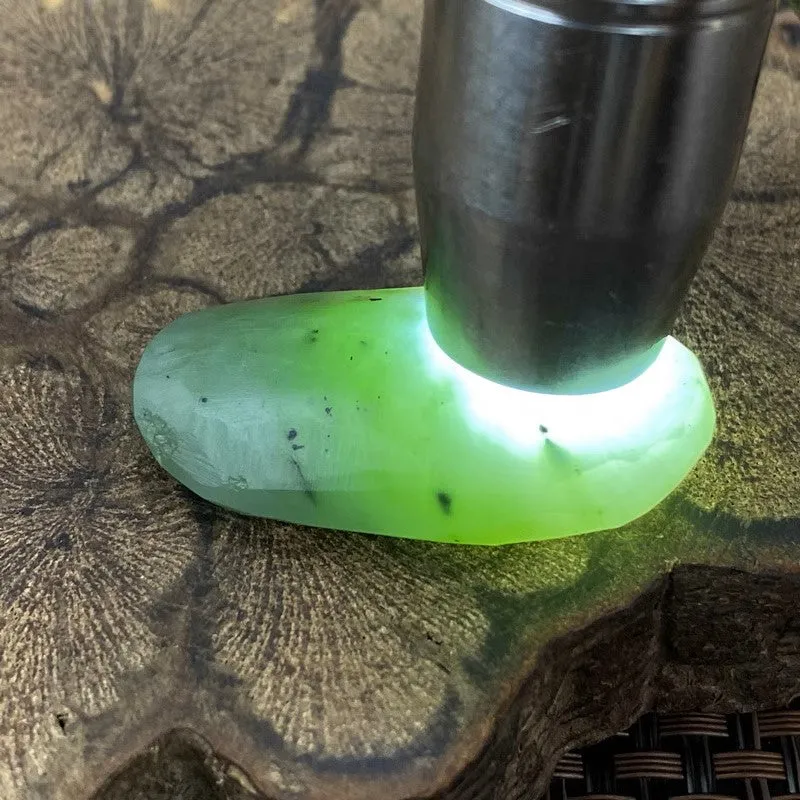 Natural Siberian Jade Rough Nephrite Raw (24g, 4.5X2.3X1.3cm)
