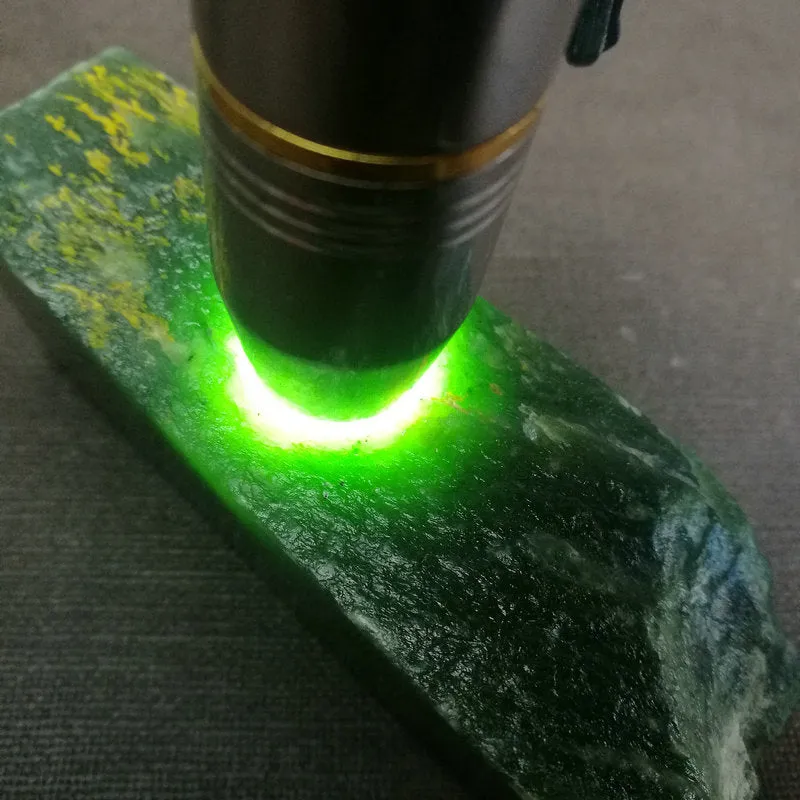 Natural Siberian Jade Rough Nephrite Raw (396g, 10.5x4.5x3.8cm)