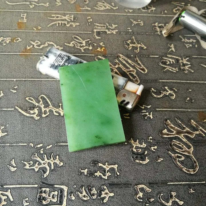 Natural Siberian Jade Rough Nephrite Raw (41g, 6X3.8X0.6cm)