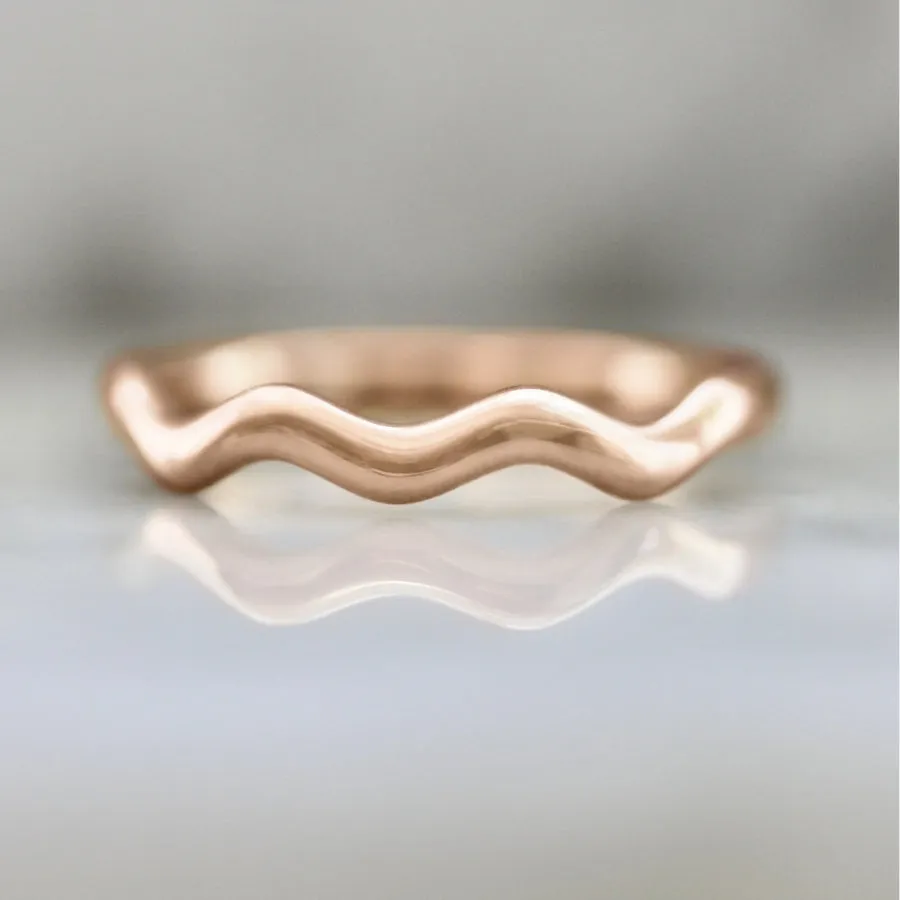 Squiggle Gold Band