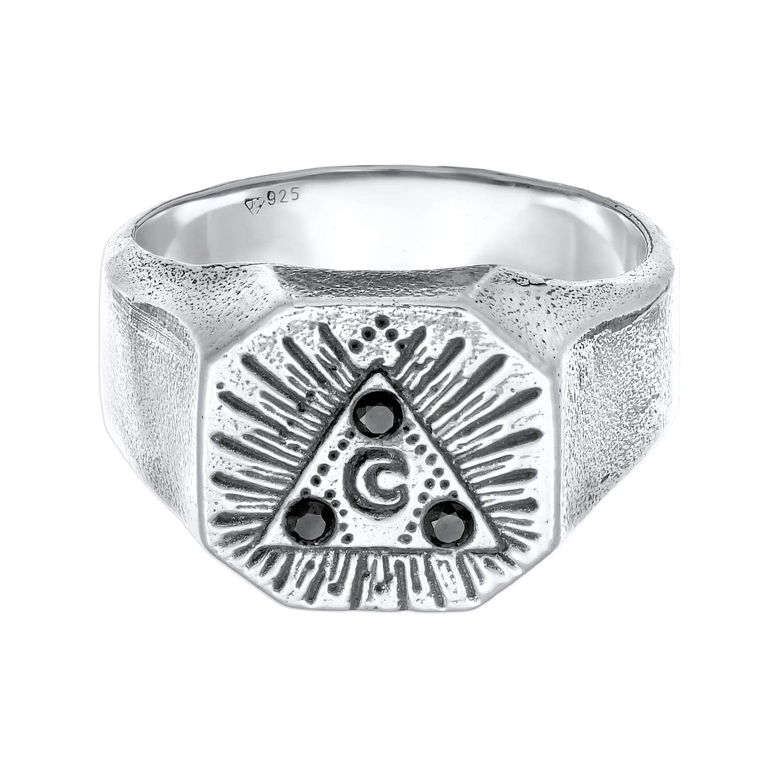 The Pyramid Ring